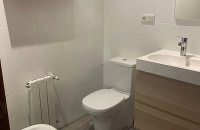 Location longue durée d’un appartement confortable de 3 chambres, 125 m², dans une résidence sécurisée, Elche, Espagne